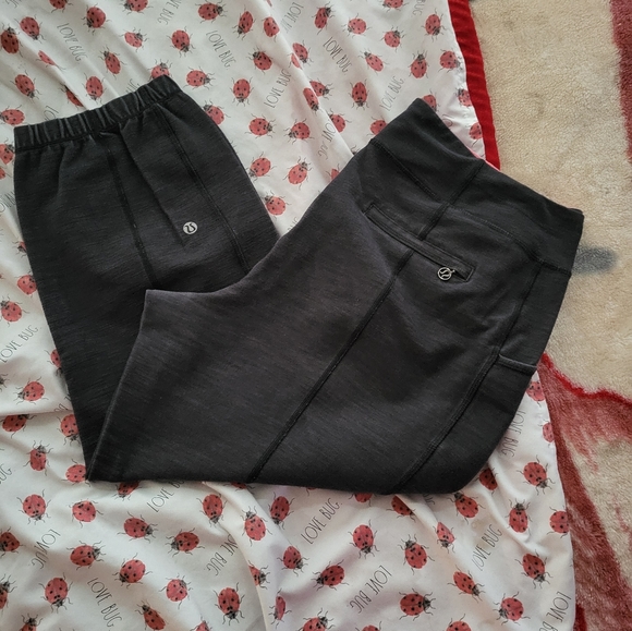 Lululemon crop pants, size 10. - Picture 15 of 16